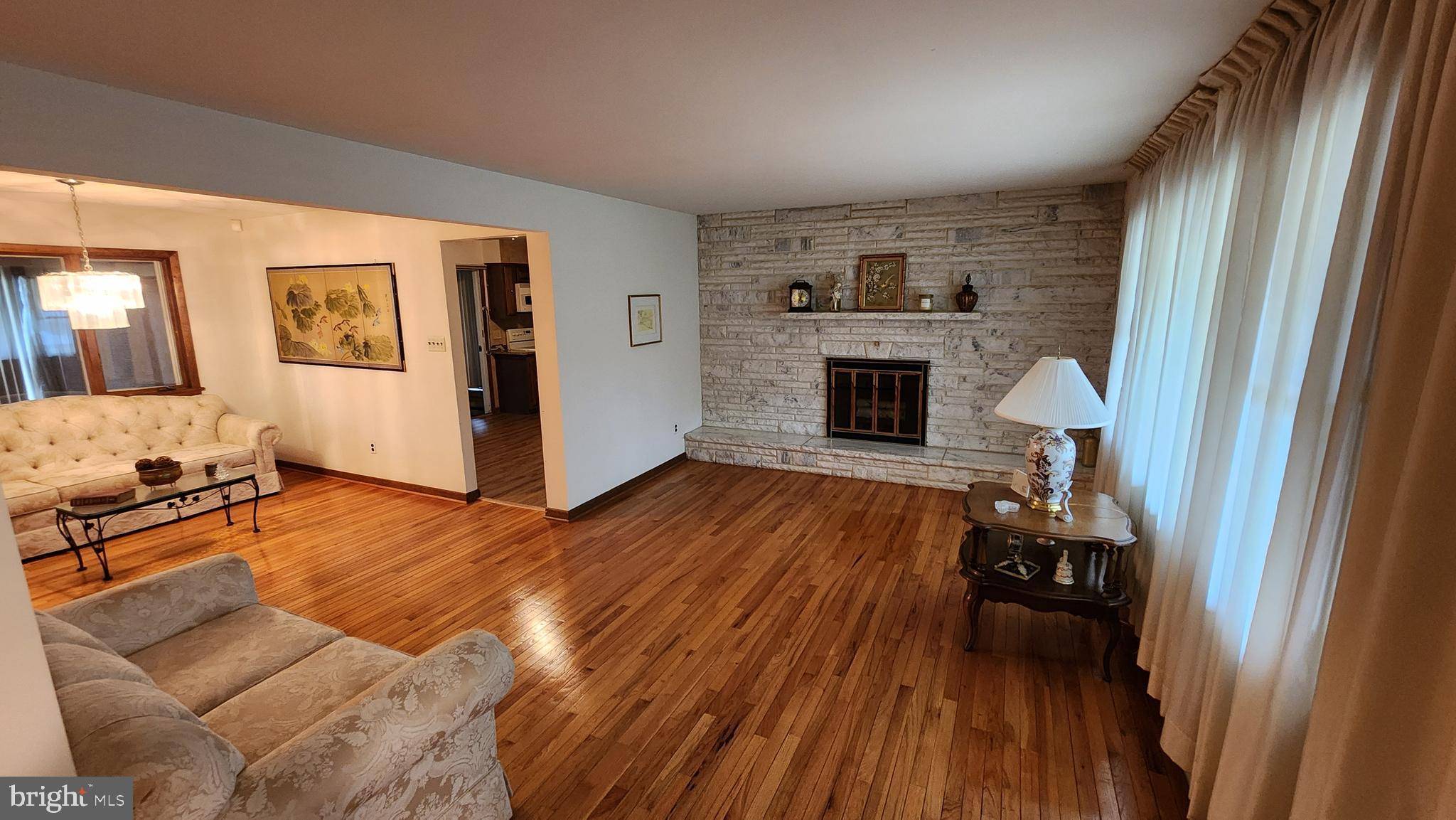 Paulsboro, NJ 08066,319 MORTON AVE