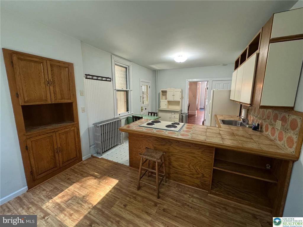 Jim Thorpe, PA 18229,35 W BROADWAY