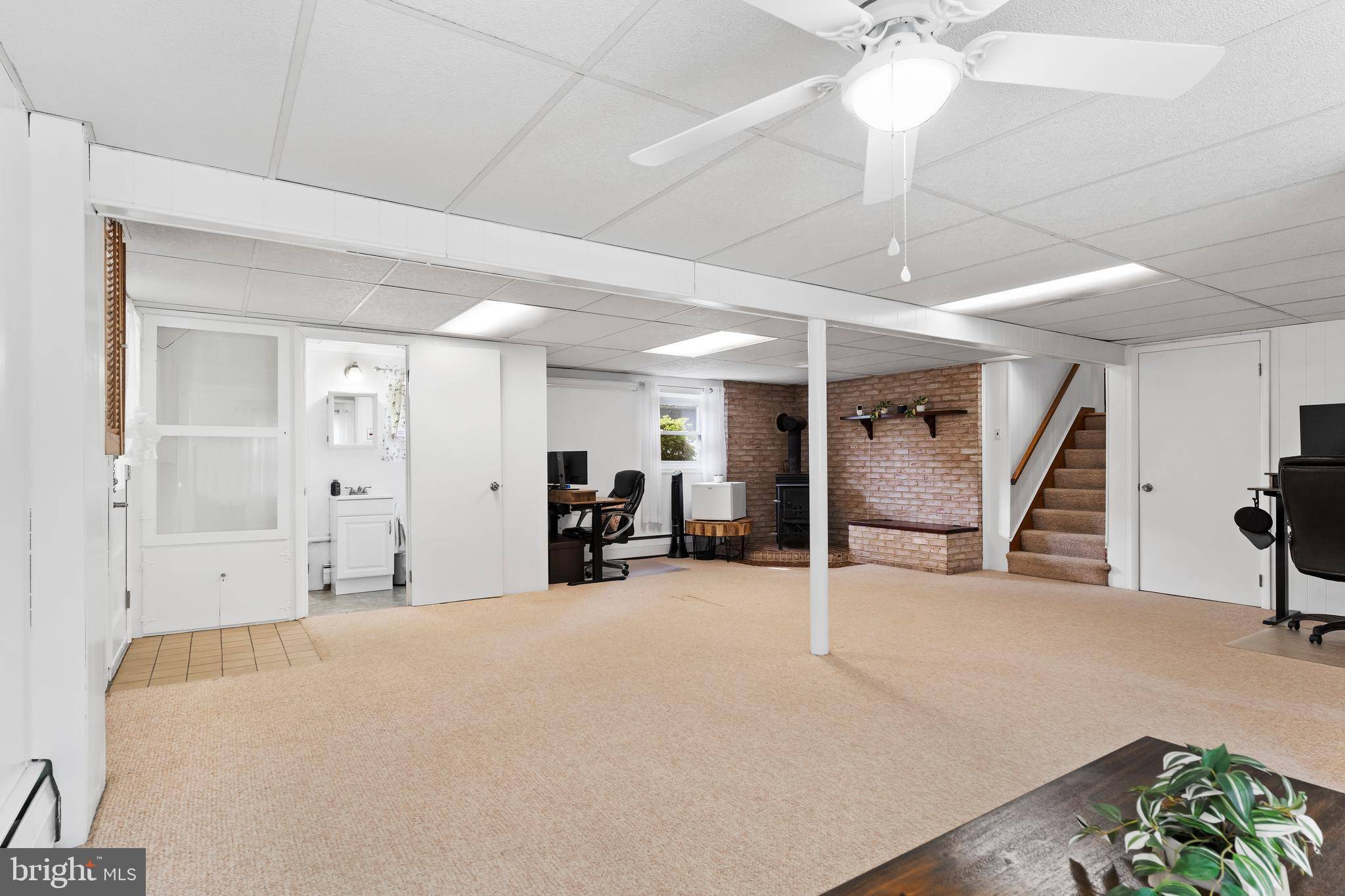 Harrisburg, PA 17109,1432 KAREN DR
