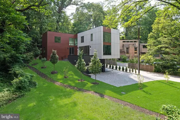 Washington, DC 20008,4656 BROAD BRANCH RD NW