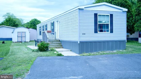 230 EISENHOWER AVE, Williamstown, NJ 08094