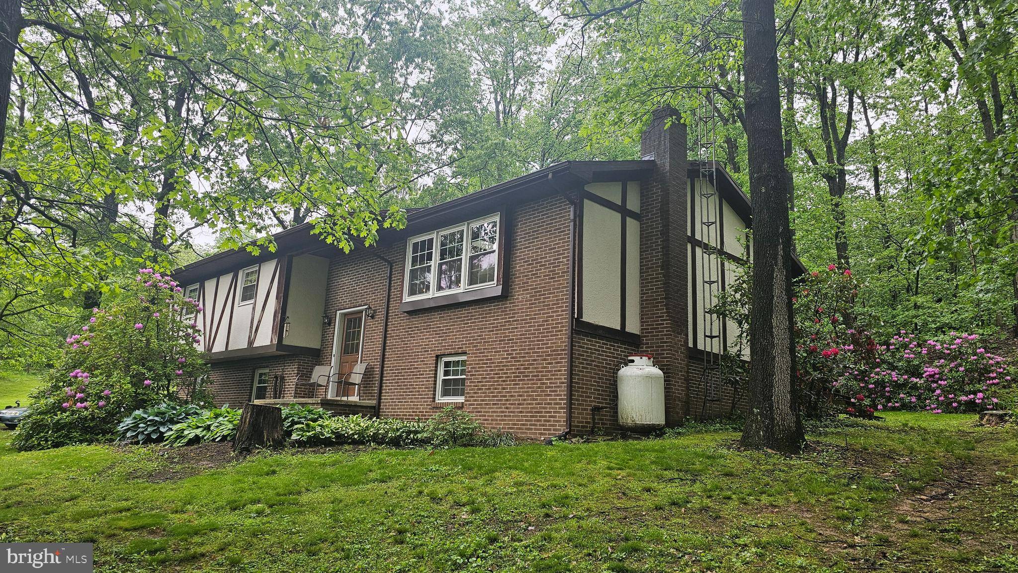 Waynesboro, PA 17268,8964 CAPITOL HILL ROAD