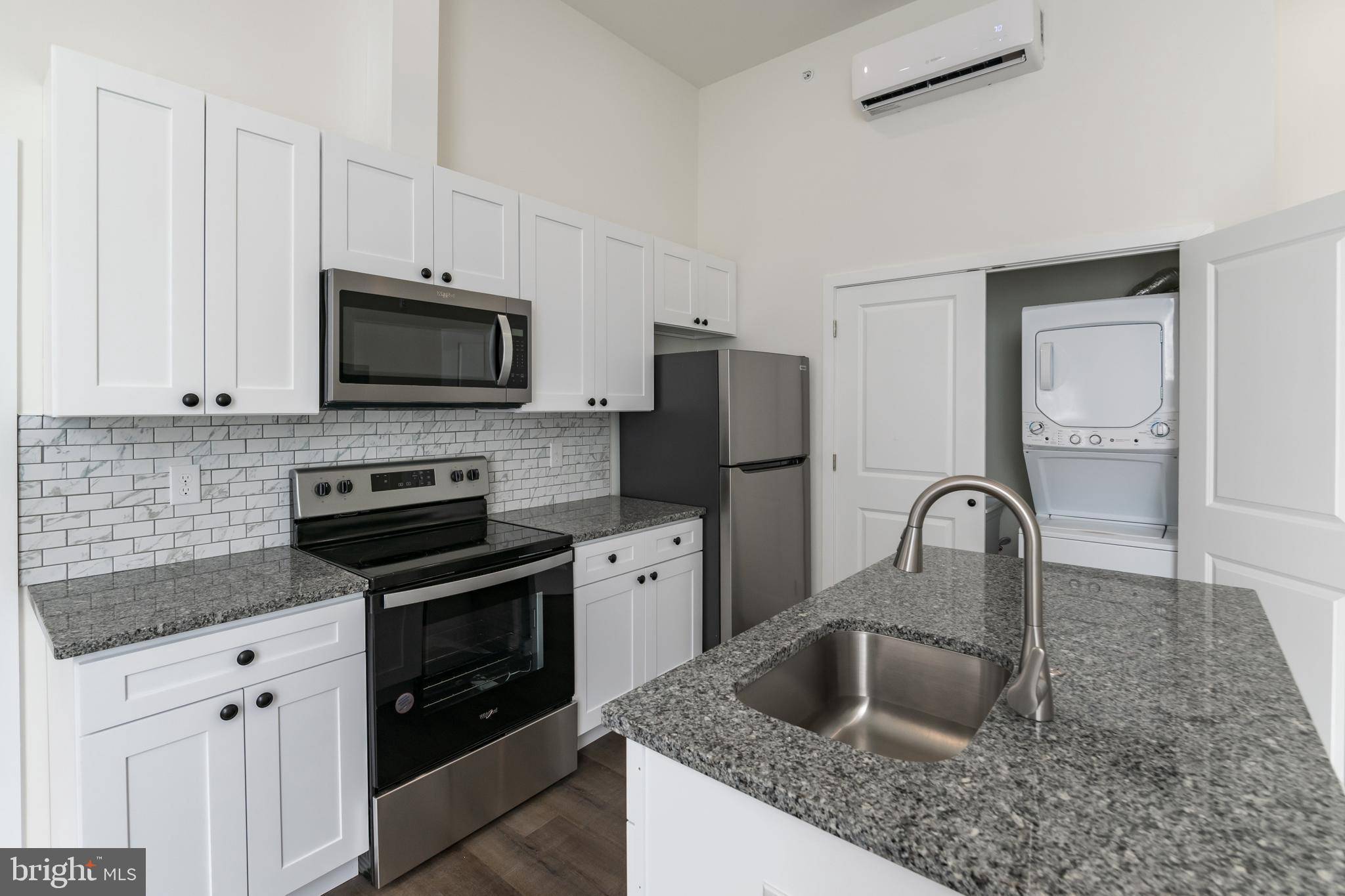 Philadelphia, PA 19143,5303 CHESTER AVE #UNIT 202