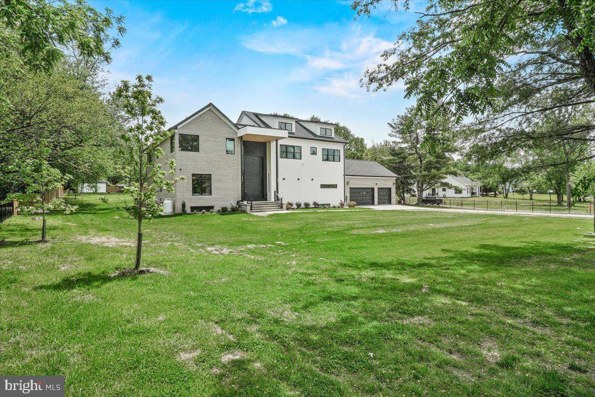 15807 THOMPSON RD, Silver Spring, MD 20905