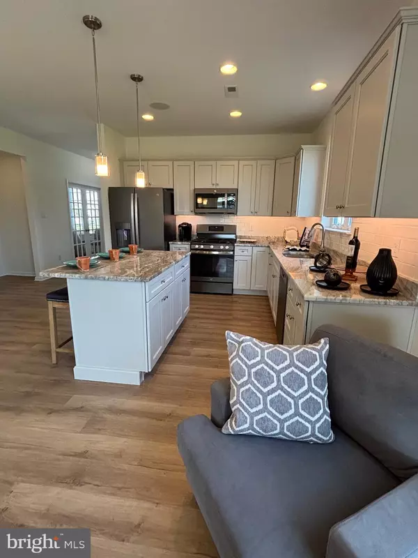 Williamstown, NJ 08094,2 PANMURE WAY