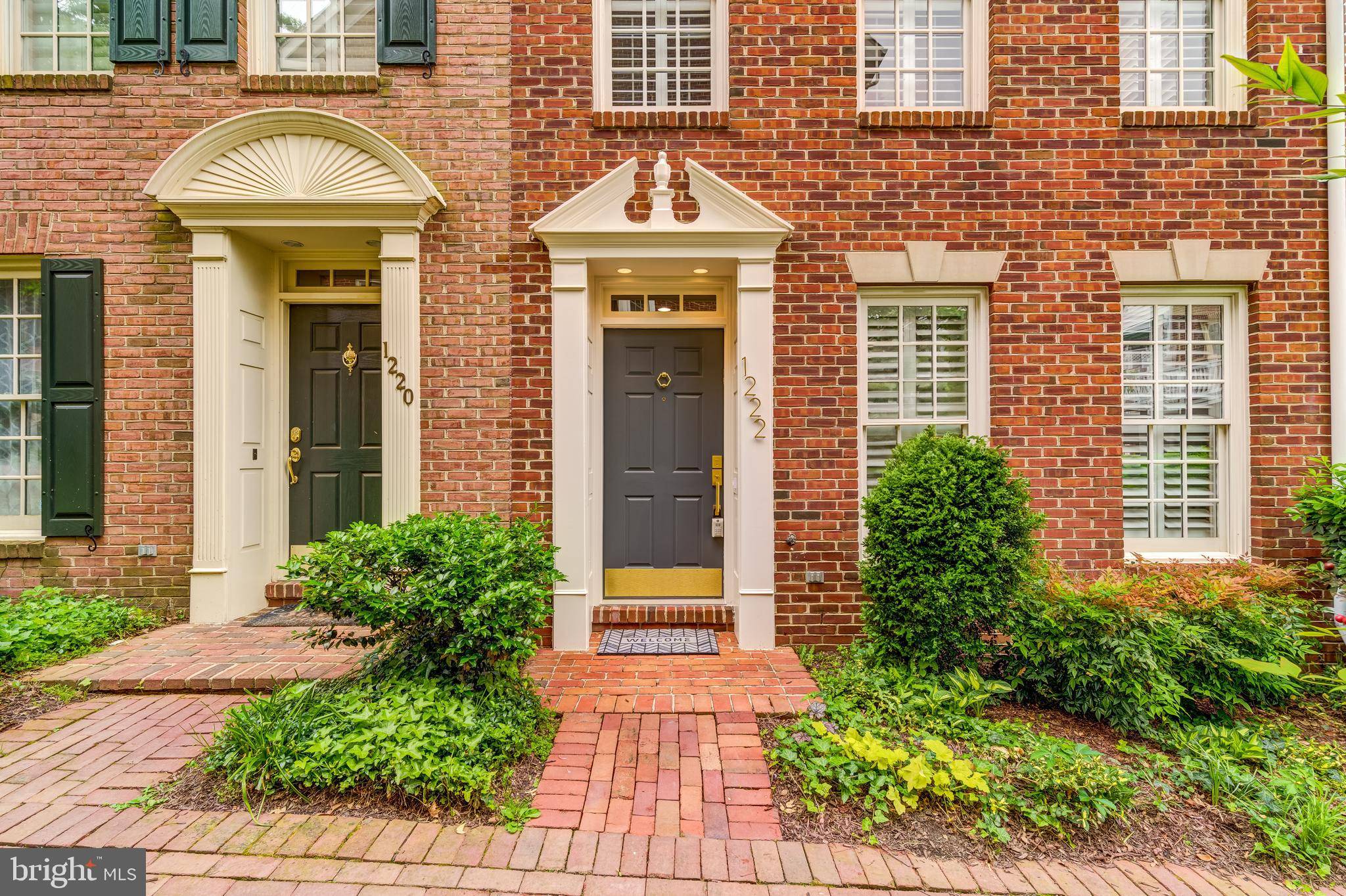Alexandria, VA 22314,1222 ROUNDHOUSE LN
