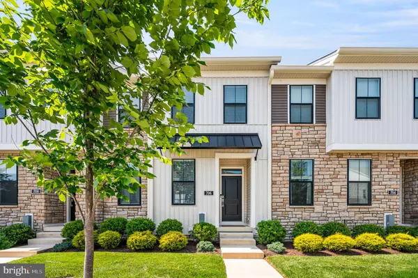 Media, PA 19063,706 HOOPES LN