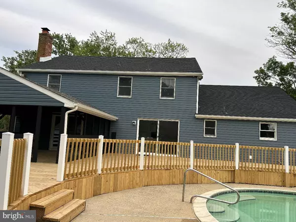 Somerdale, NJ 08083,733 EDEN LN