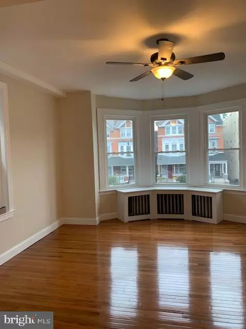 Philadelphia, PA 19139,4946 WALNUT ST #2F