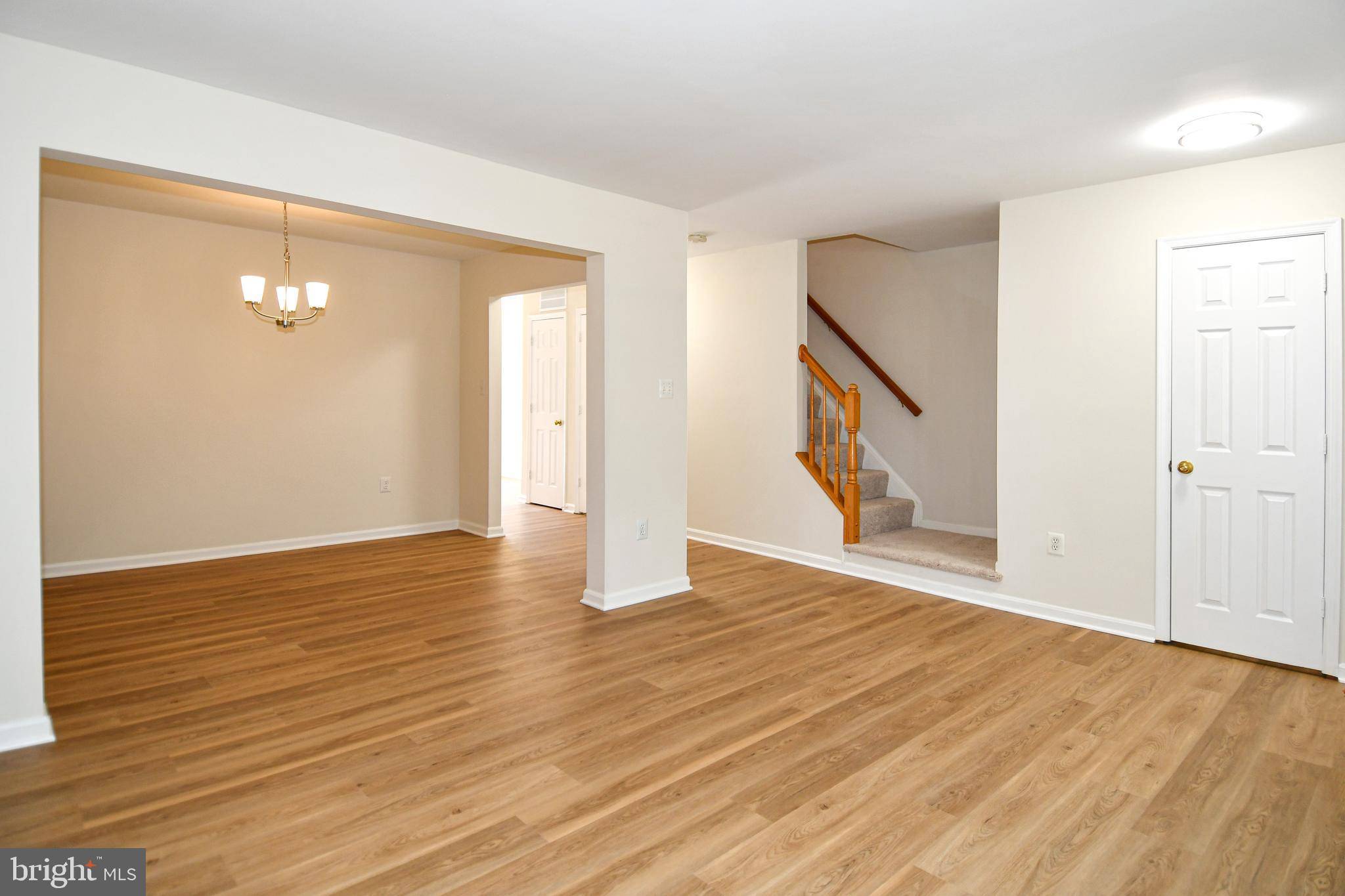 Ashburn, VA 20147,43193 RIBBONCREST TER