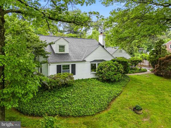 Wallingford, PA 19086,206 MARTROY LN