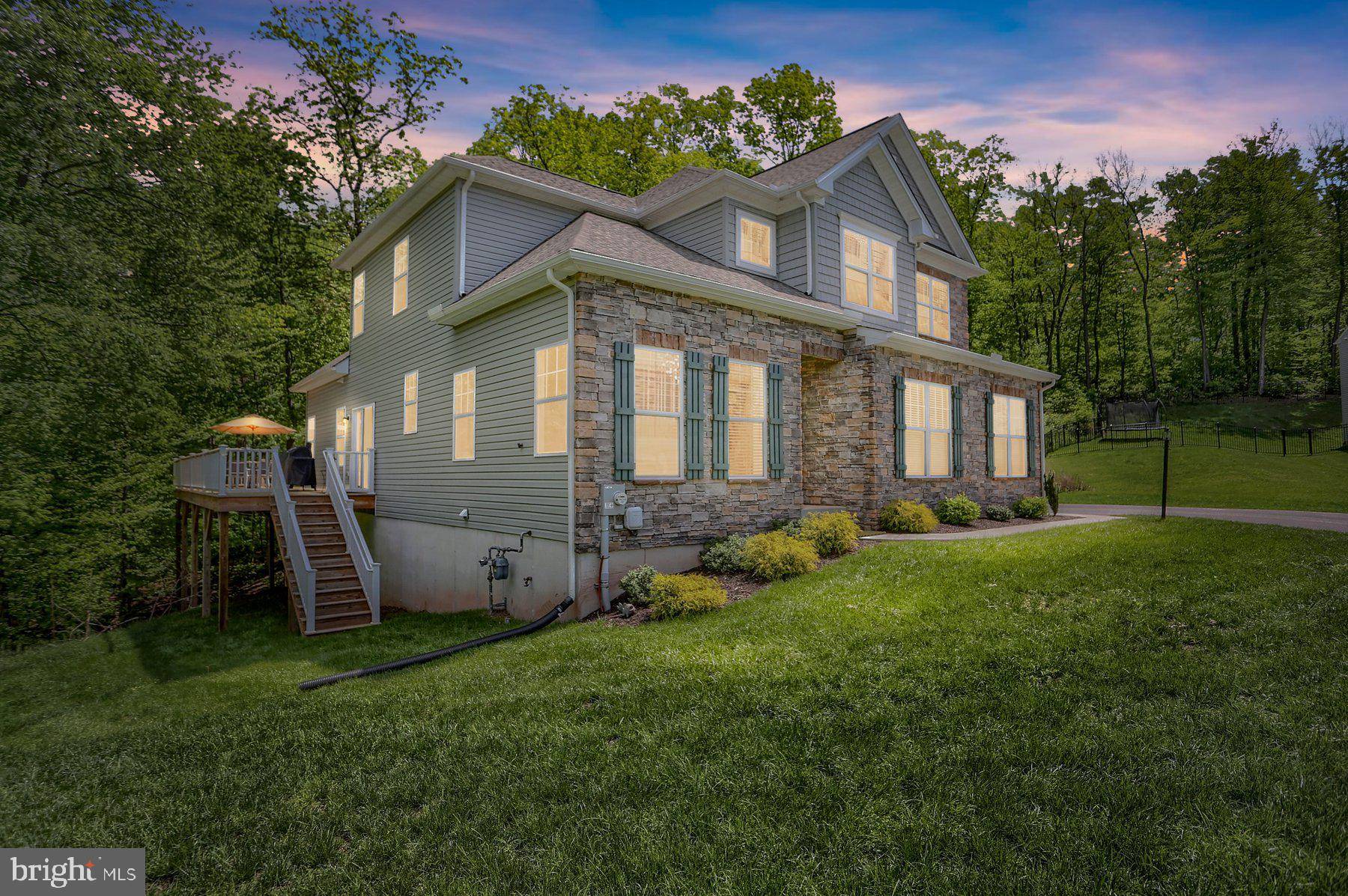 650 ROYAL TERRACE DR, Harrisburg, PA 17112