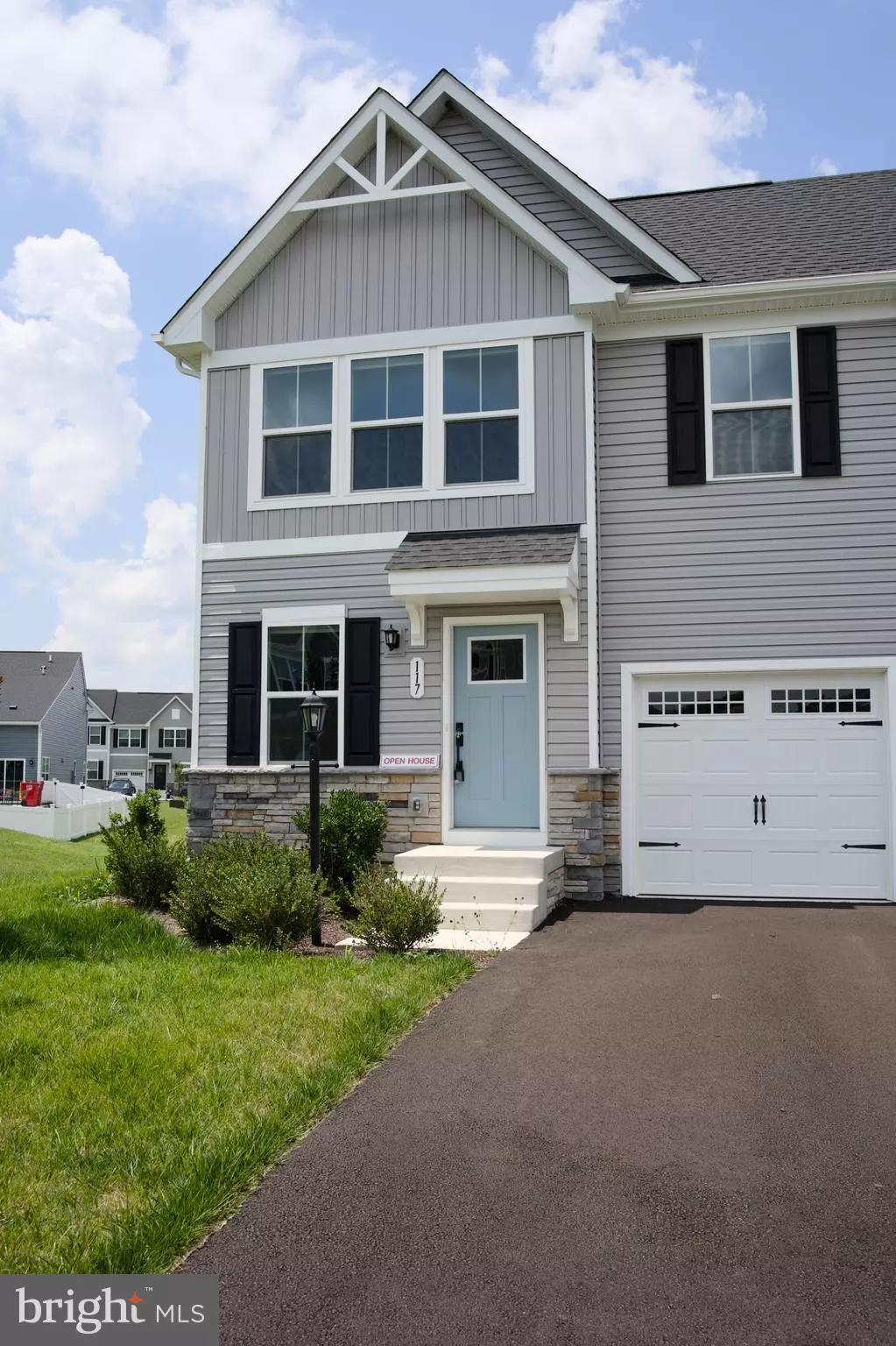 Martinsburg, WV 25405,117 DUNSTER ST