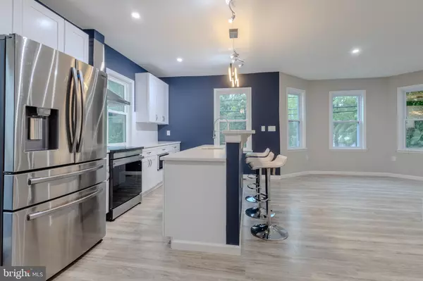 Brentwood, MD 20722,3608 UPSHUR ST