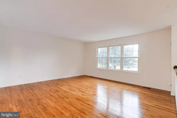 Nottingham, MD 21236,5 WOOD OAK