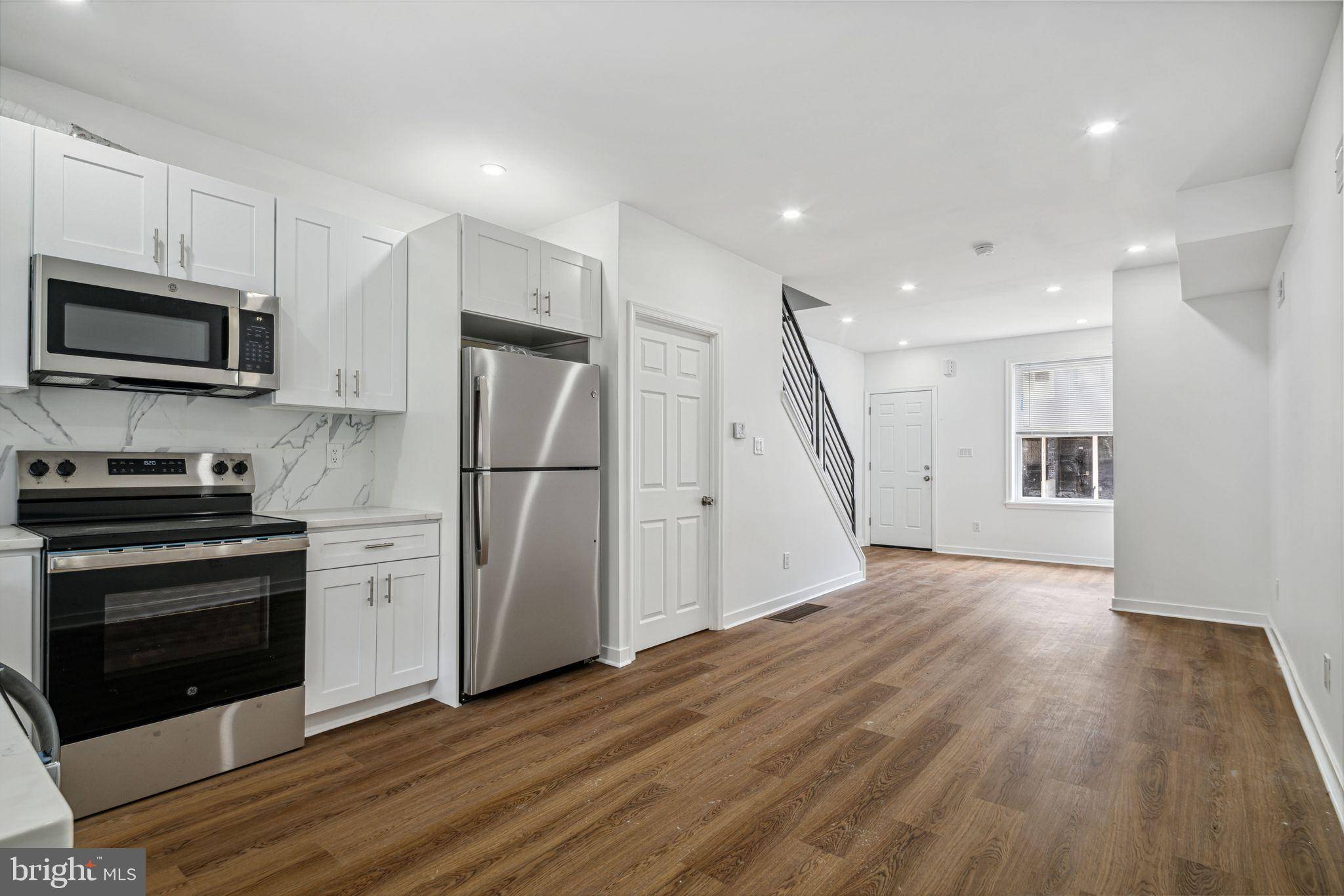 1350 S CORLIES ST, Philadelphia, PA 19146