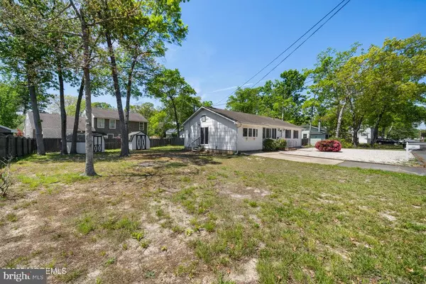 Forked River, NJ 08731,507 WINDSOR ST