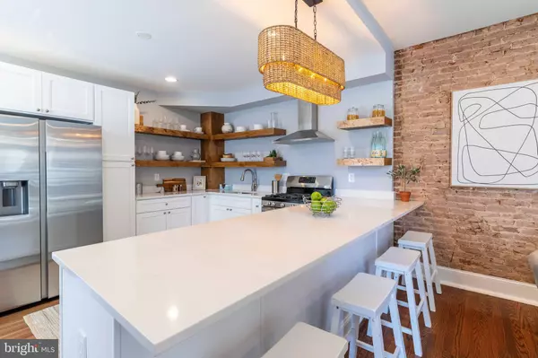 Philadelphia, PA 19128,400 DELMAR ST