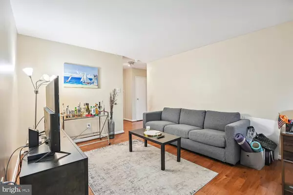 Washington, DC 20037,940 25TH ST NW #316-S