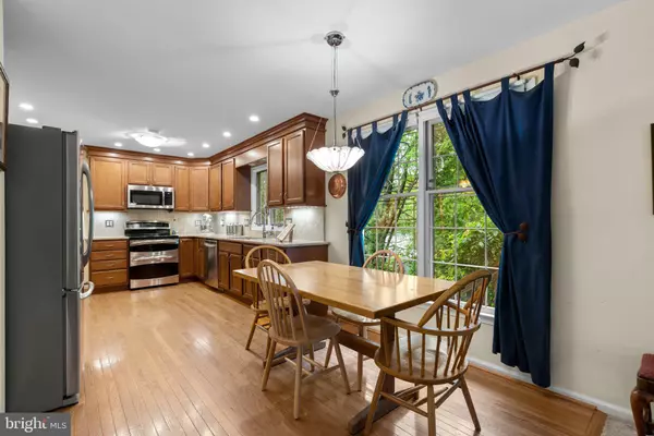 Columbia, MD 21045,5292 CORNCOCKLE CT