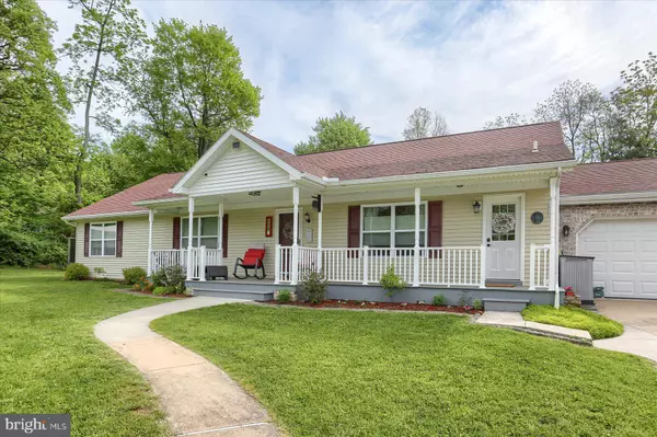 Hershey, PA 17033,228 DOGWOOD DR