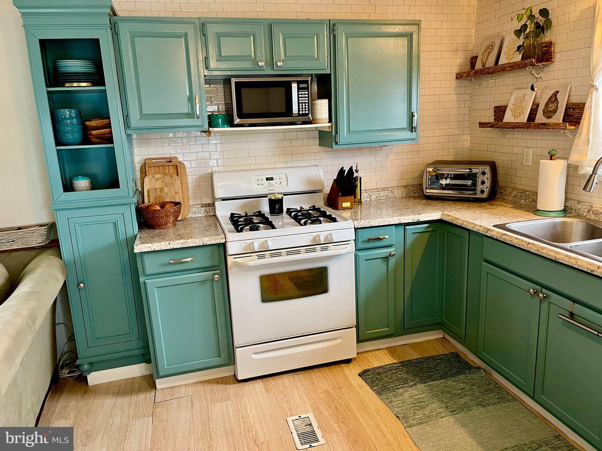Ocean View, DE 19970,38230 POSSUM RD #14028