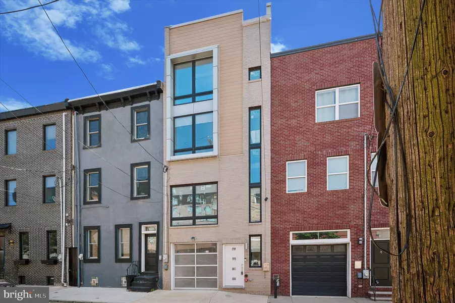 1127 LEOPARD ST, Philadelphia, PA 19123