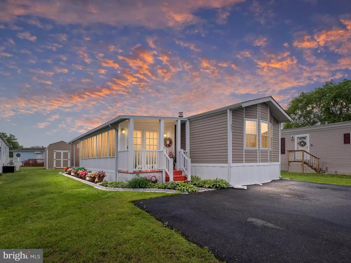 Bear, DE 19701,607 S HUCKLEBERRY AVE #130