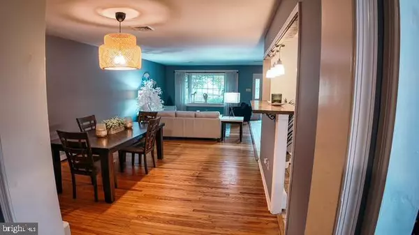 Feasterville Trevose, PA 19053,113 CREEKWOOD DR