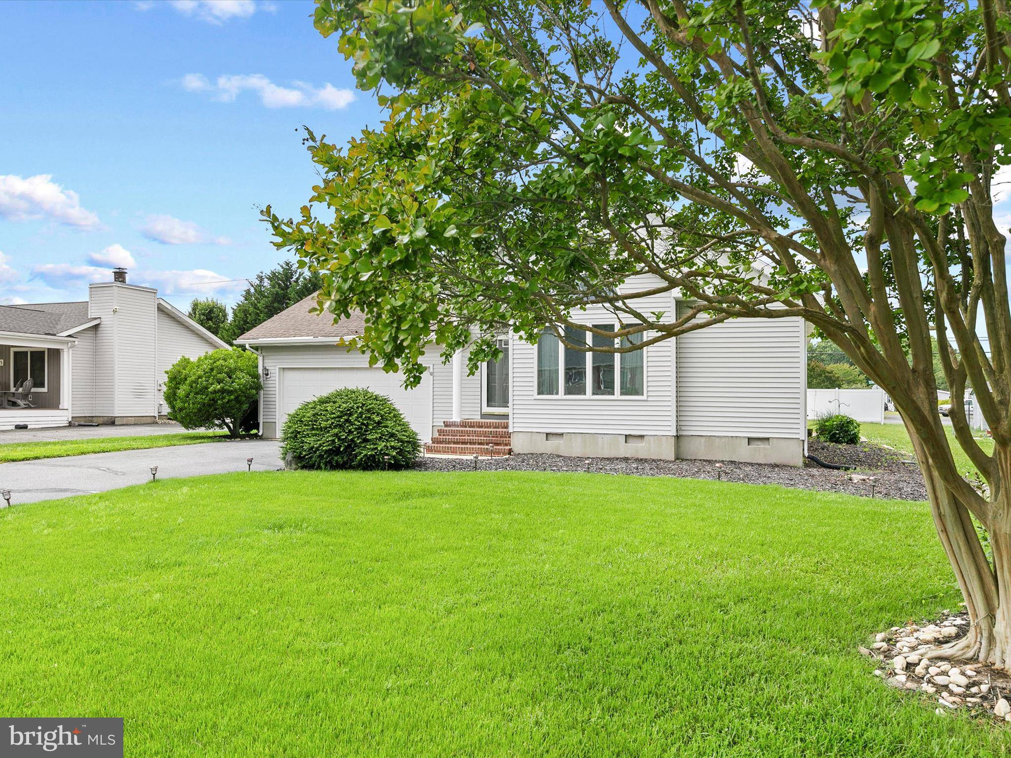 Ocean View, DE 19970,727 HICKMAN DR