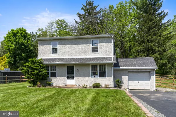 1607 WEAVERTOWN RD, Douglassville, PA 19518