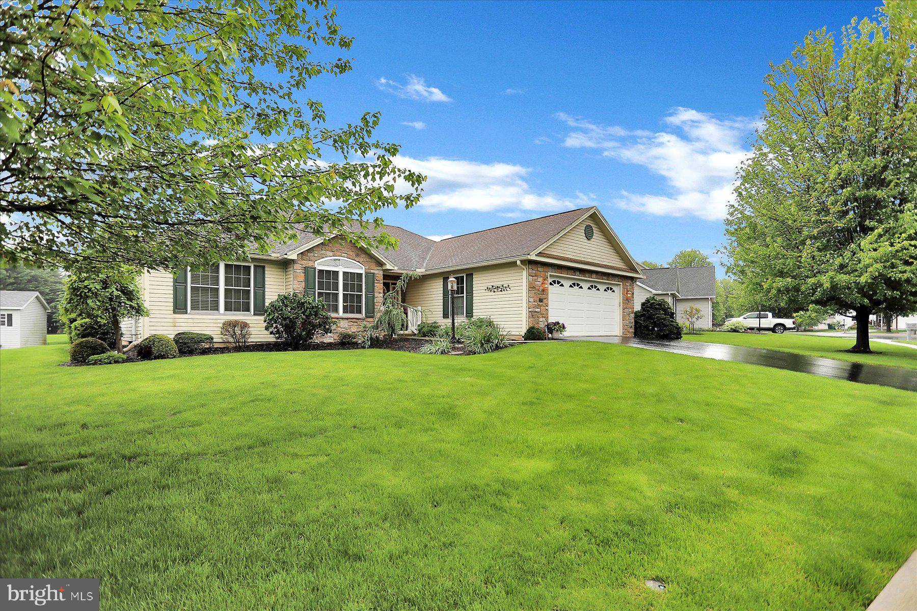 Carlisle, PA 17015,316 STONEHEDGE DR