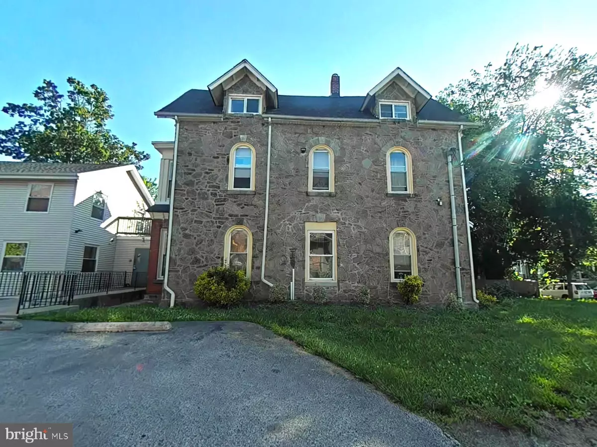 Philadelphia, PA 19144,723 E CHURCH LN