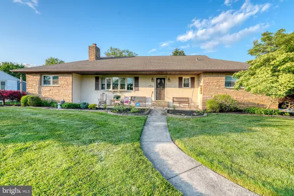 Southampton, PA 18966,135 HOLLY RD