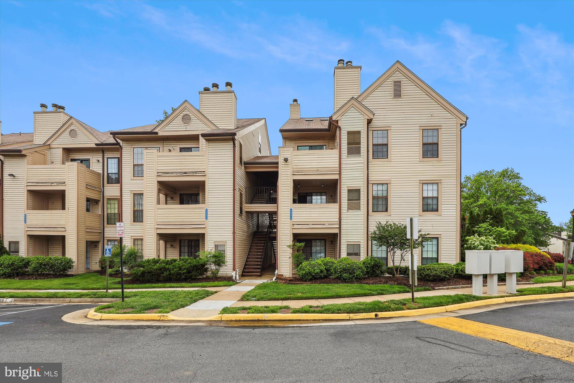 Alexandria, VA 22310,6902-K MARY CAROLINE CIR #6902K