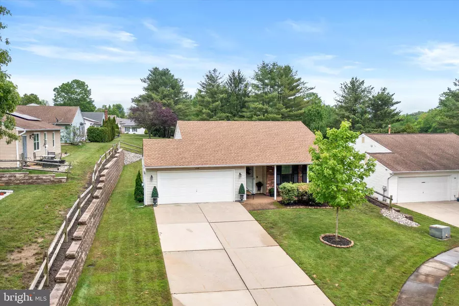 104 LAKE VIEW CT, Columbus, NJ 08022