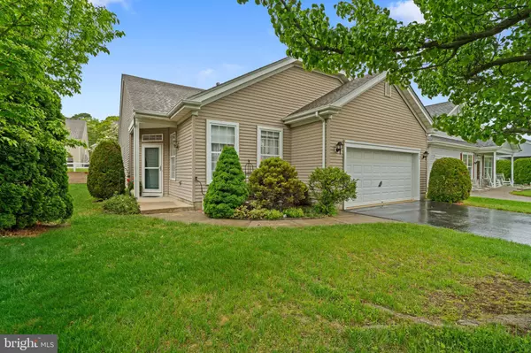 144 SANDPIPER RD, Barnegat, NJ 08005