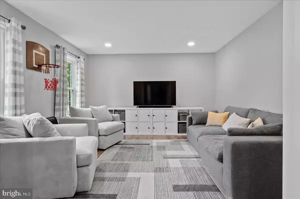 Hockessin, DE 19707,211 EILEENS WAY