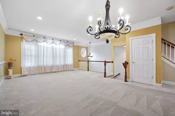 Sterling, VA 20165,20390 CENTER BROOK SQ