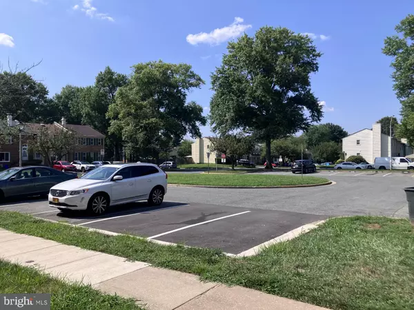 Gaithersburg, MD 20879,9118 BOBWHITE CIR