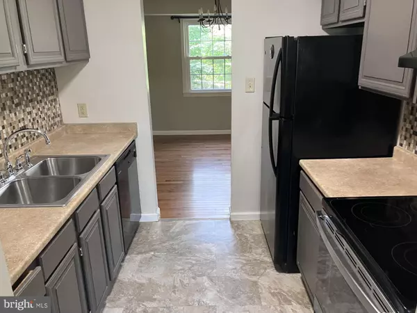 Gaithersburg, MD 20879,9118 BOBWHITE CIR