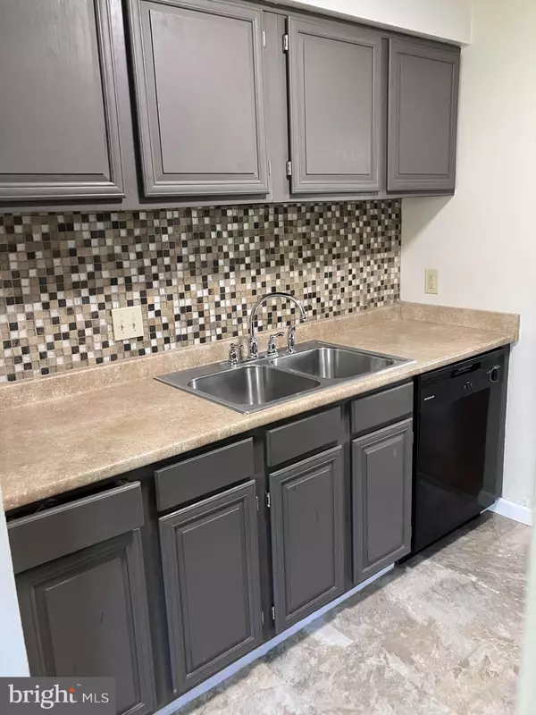 Gaithersburg, MD 20879,9118 BOBWHITE CIR