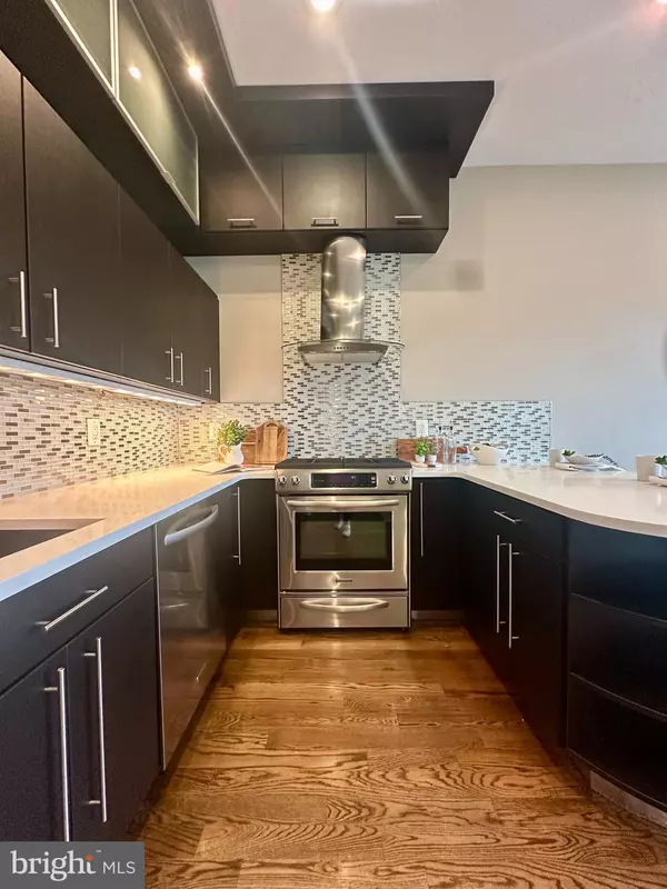 Philadelphia, PA 19147,1233-35 BAINBRIDGE ST #H