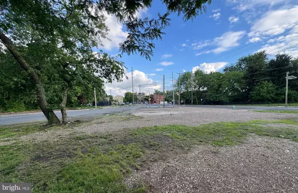 1660 FERRY AVE, Camden, NJ 08104