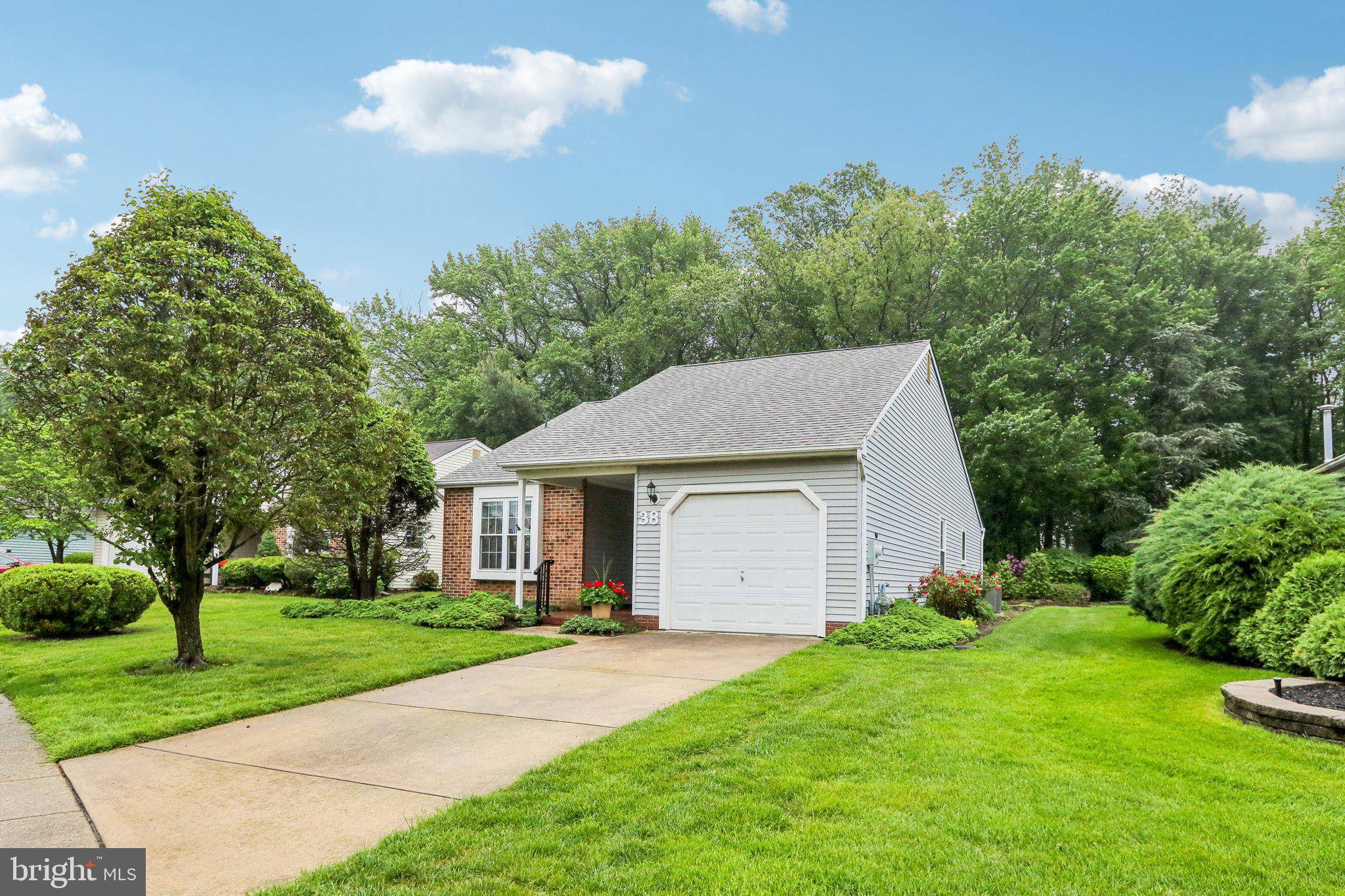 Mount Laurel, NJ 08054,38 FALMOUTH DR