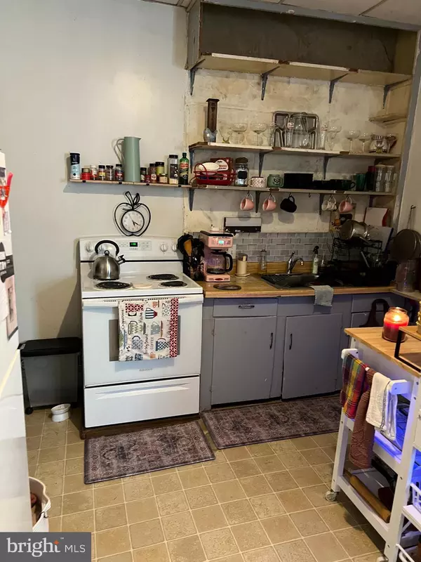 Mount Joy, PA 17552,48 E MAIN ST