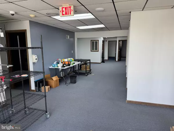 Manheim, PA 17545,1996 AUCTION RD