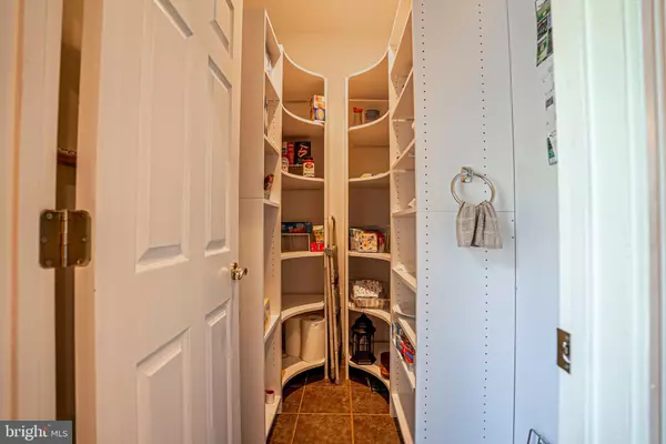 Frostburg, MD 21532,402 CRESTVIEW DR