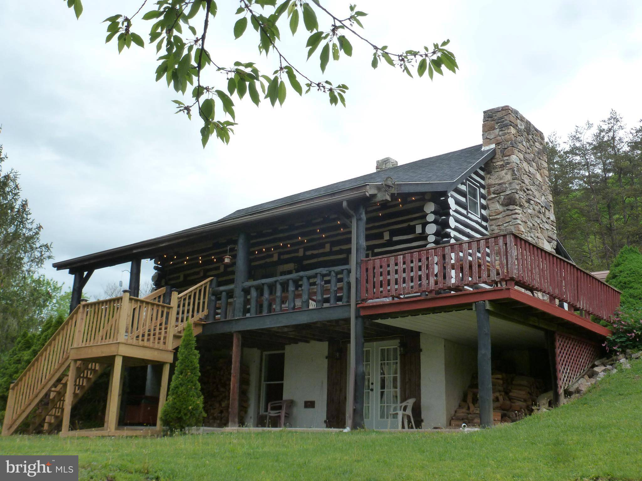10263 LICKING CREEK RD, Mifflintown, PA 17059