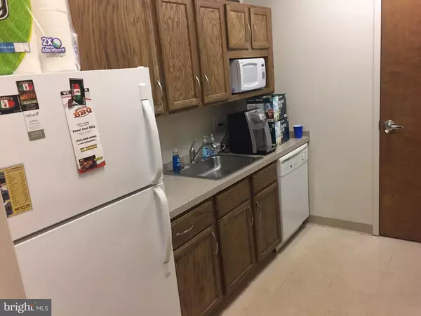 Reston, VA 20191,1801 ROBERT FULTON DR #220